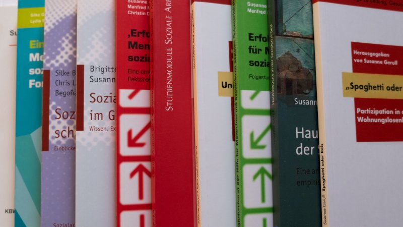 Veröffentlichungen: Monographien und Herausgaben